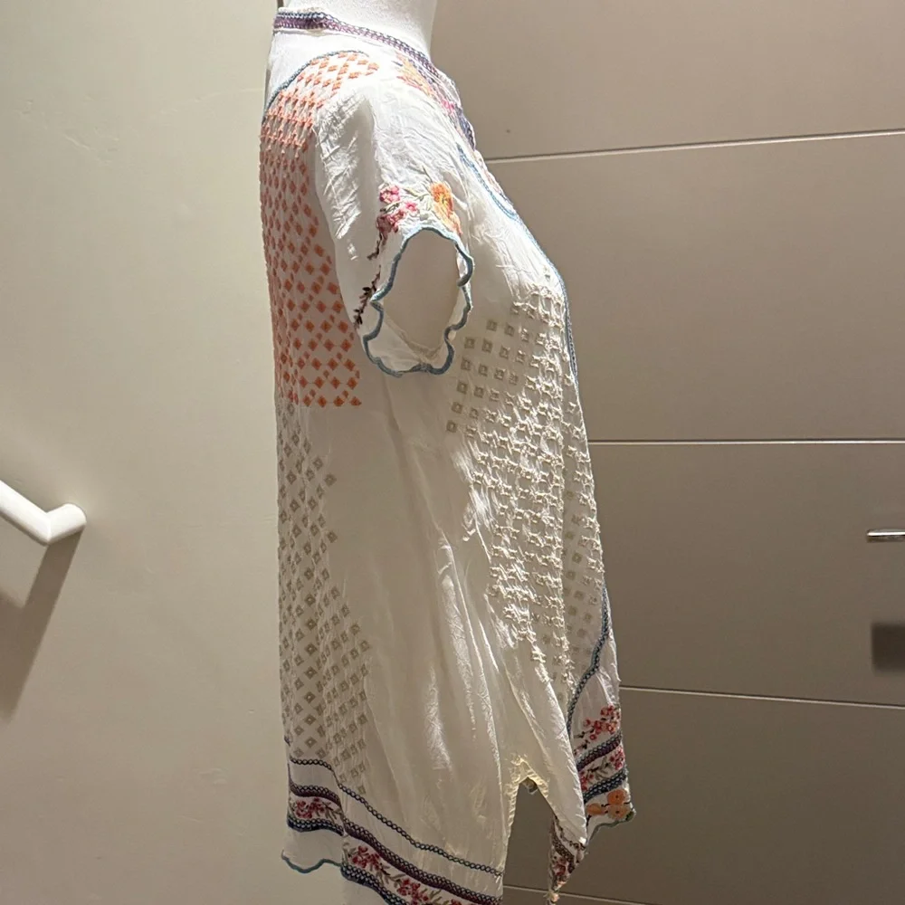 Johnny Was White Embroidered Floral Tunic with Blue and Yellow Accents - Picture 5 of 9